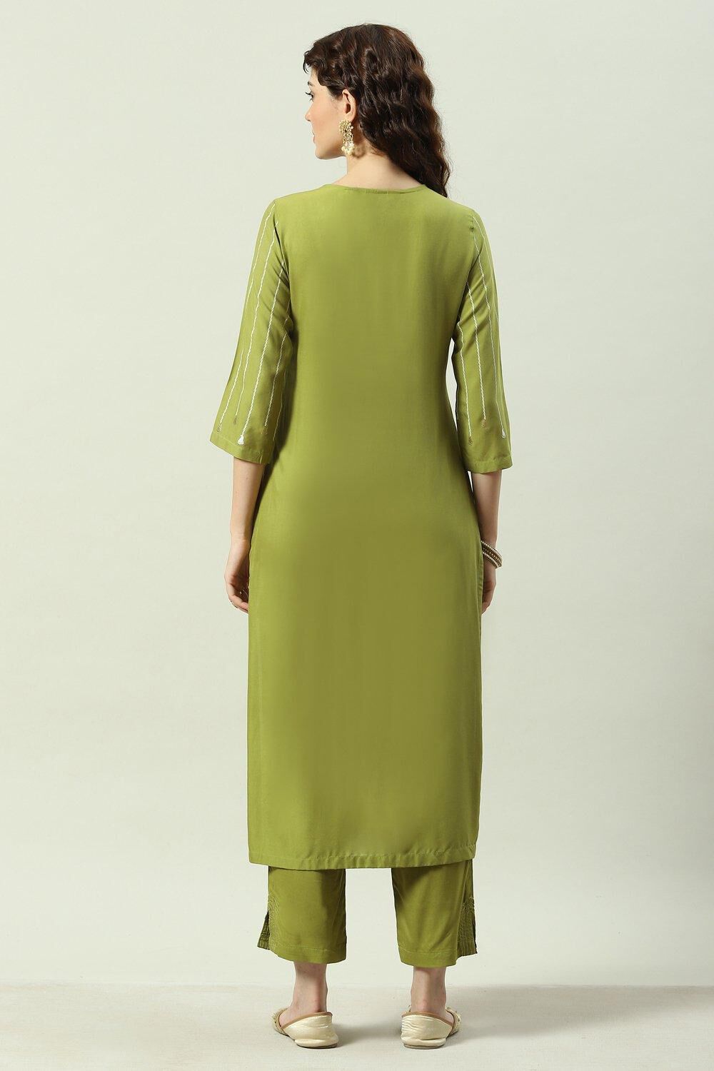 Fuschia Rayon Straight Kurta Pant Suit Set image number 4