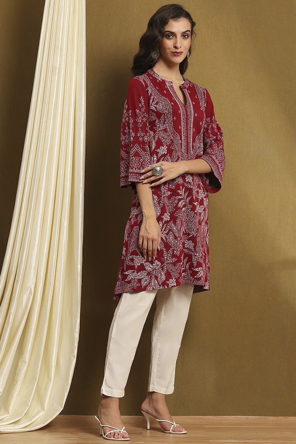 Maroon Jacquard Winter wear Straight Kurta image number 4