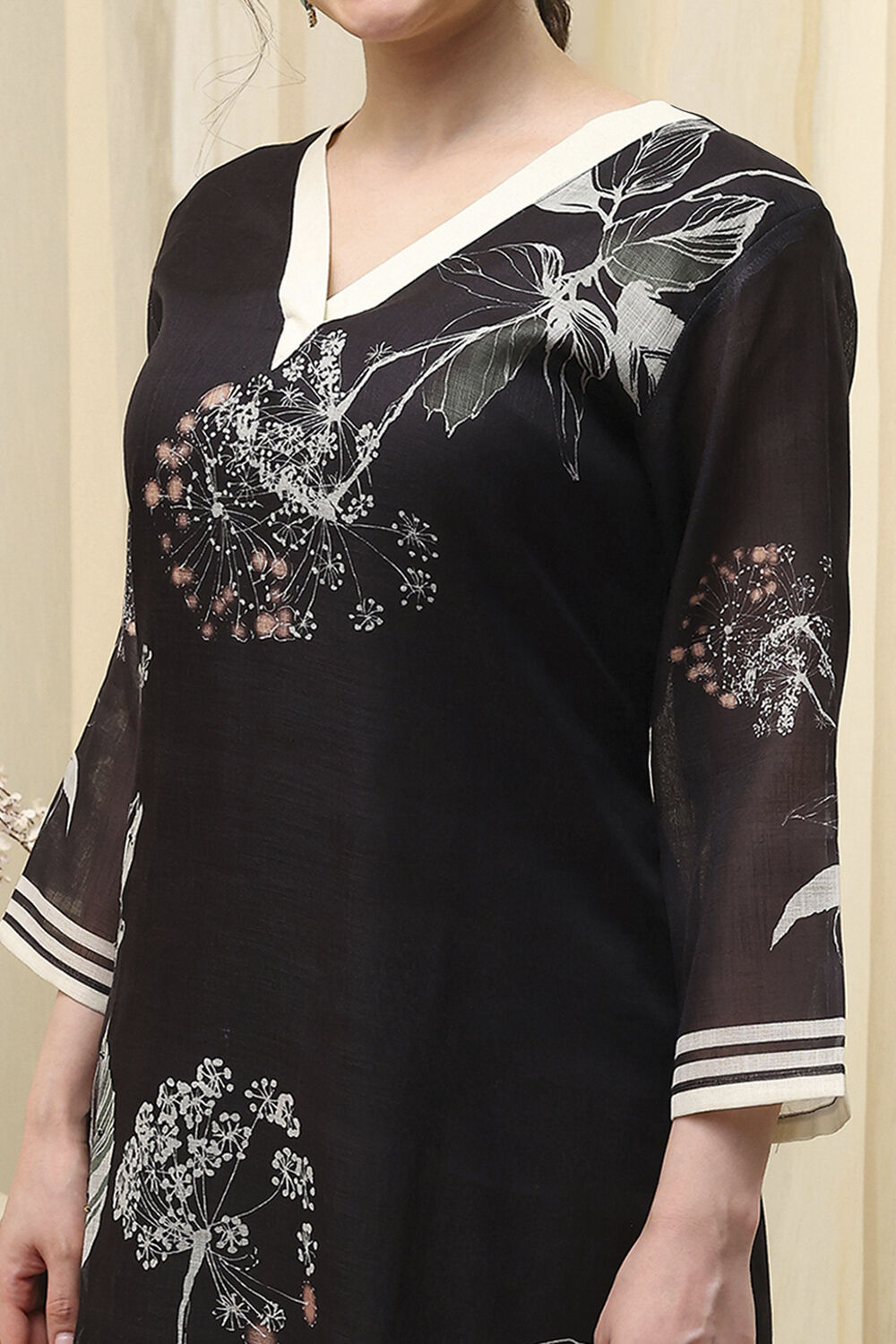 Black Linen Printed Unstitched Suit Set image number 2