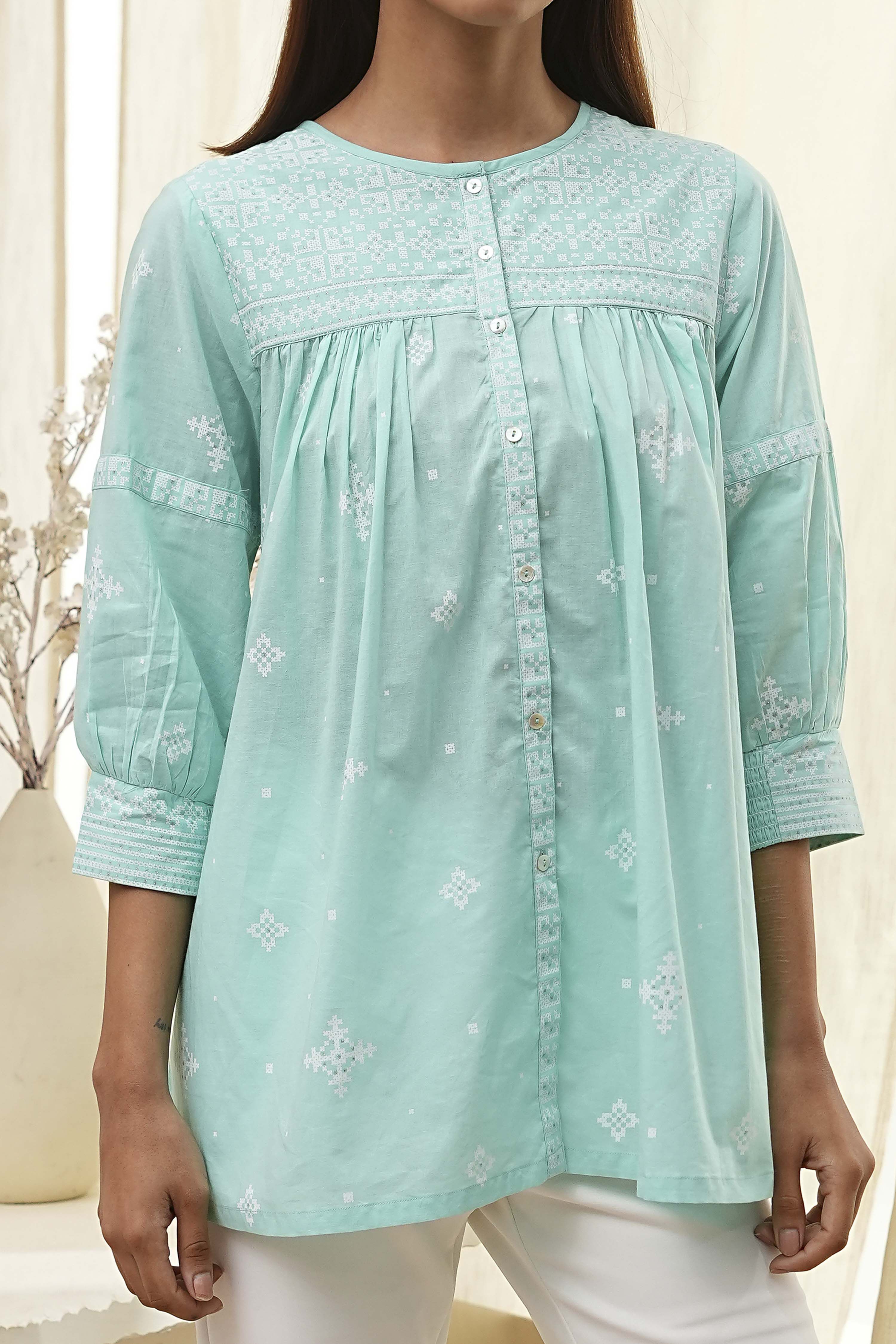 Aqua Cotton Straight Shirt-Style Short Kurta image number 1