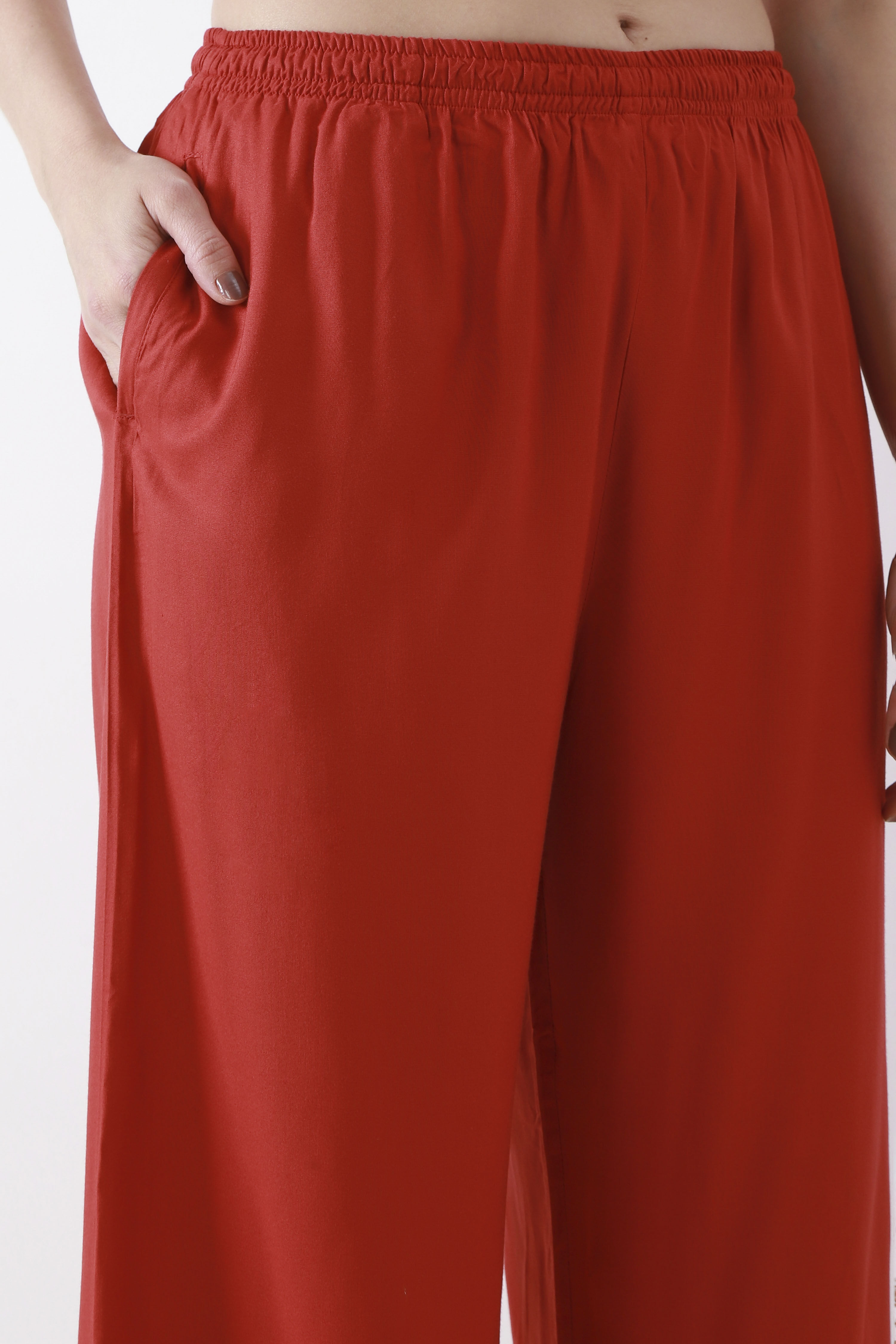 Green Solid Straight Palazzos image number 1