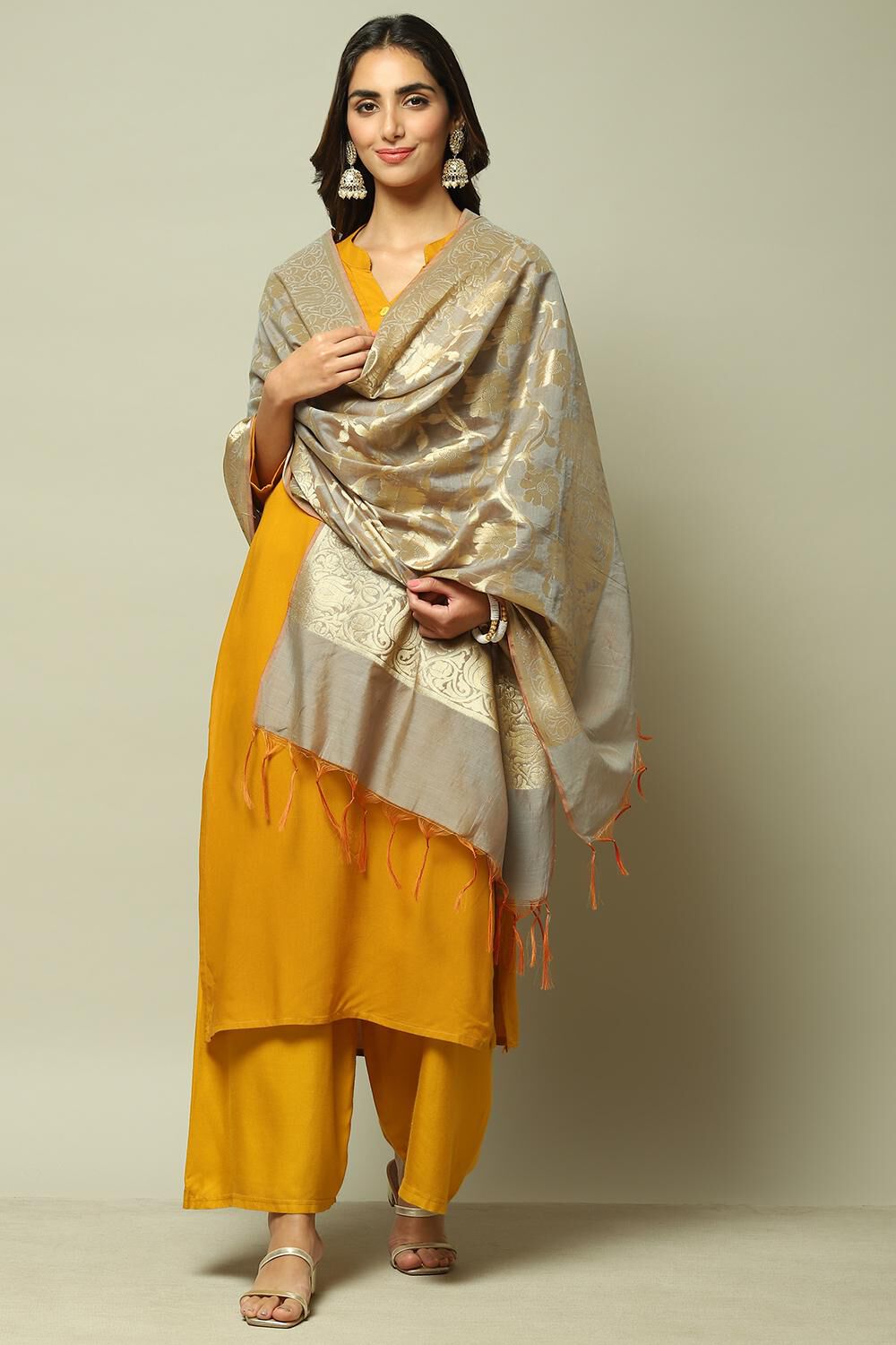 Grey Silk Blend Yarndyed Dupatta image number 2