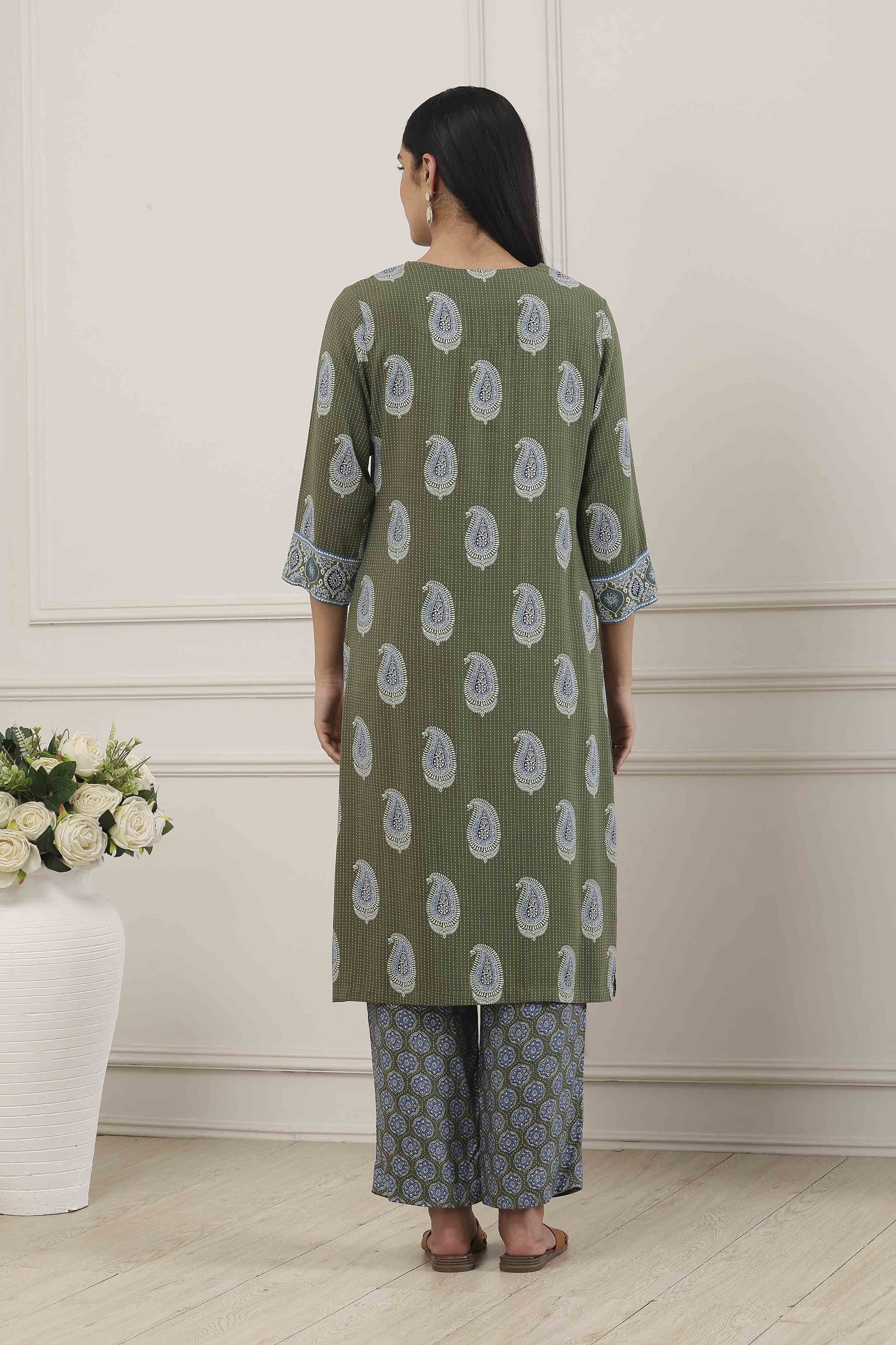 Green Viscose Rayon Straight Kurta Palazzo Set image number 4