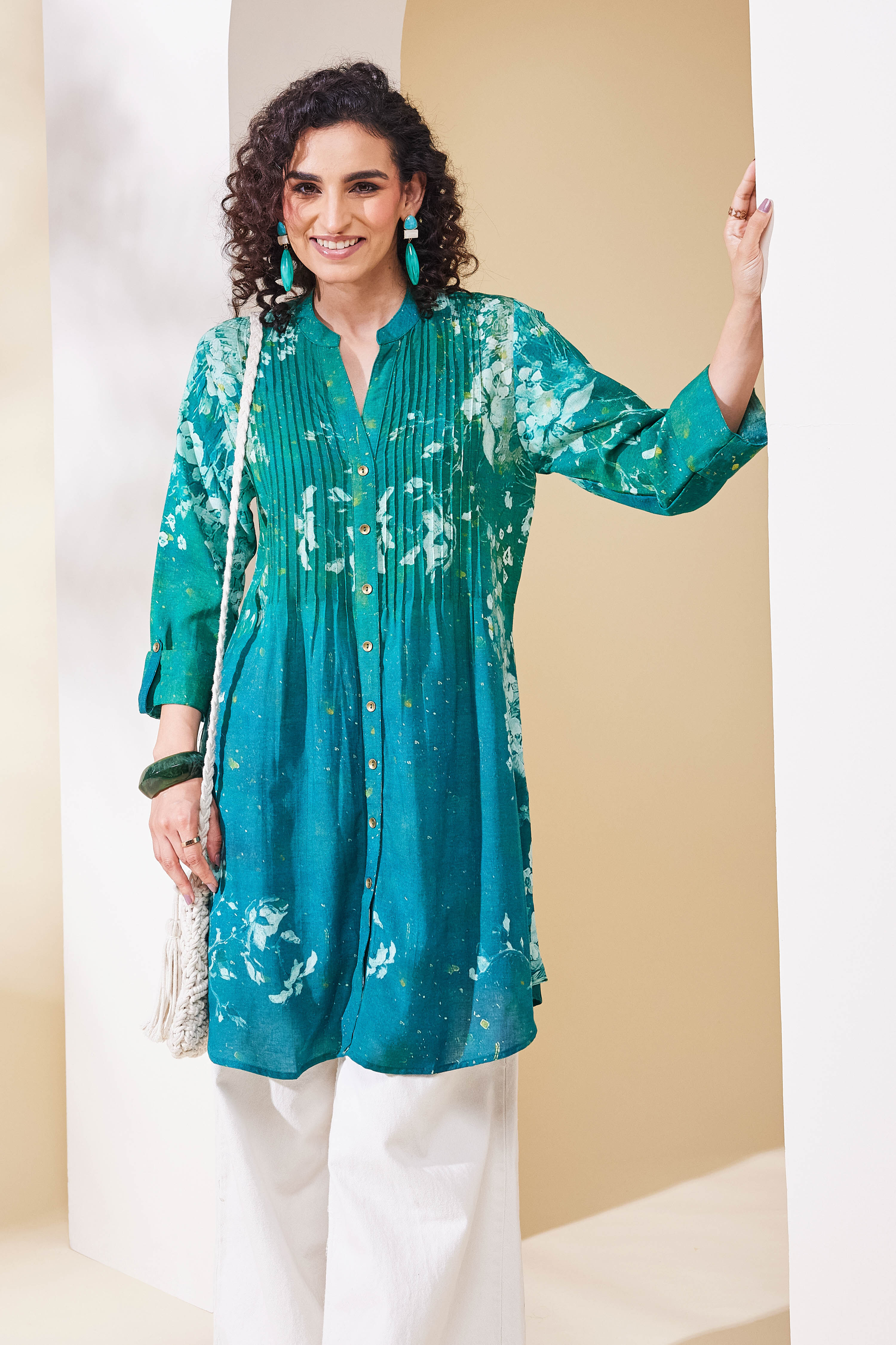 Green Viscose Rayon Straight Kurta image number 7