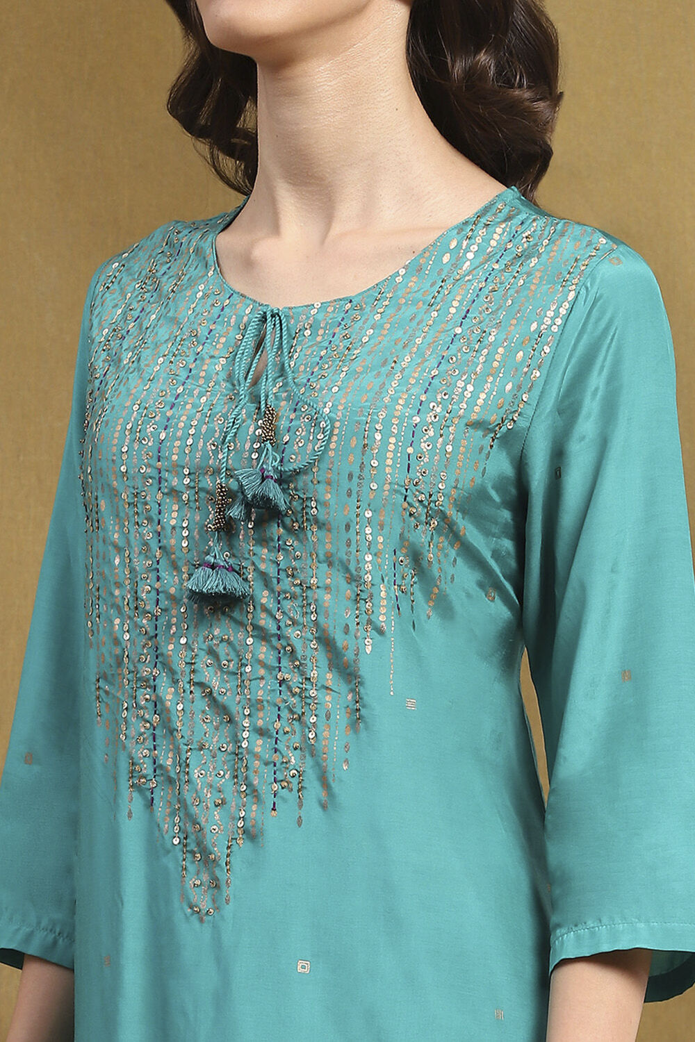 Green Viscose Printed Festive Straight Kurta Set image number 1