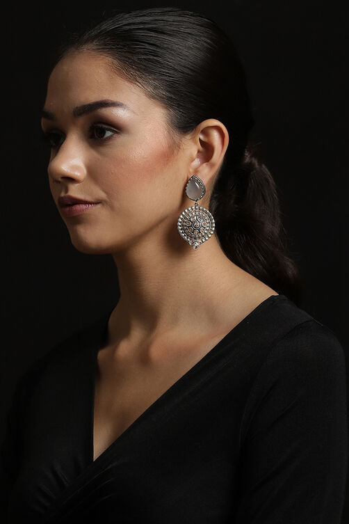 Oxidized And Nude Earrings image number 0