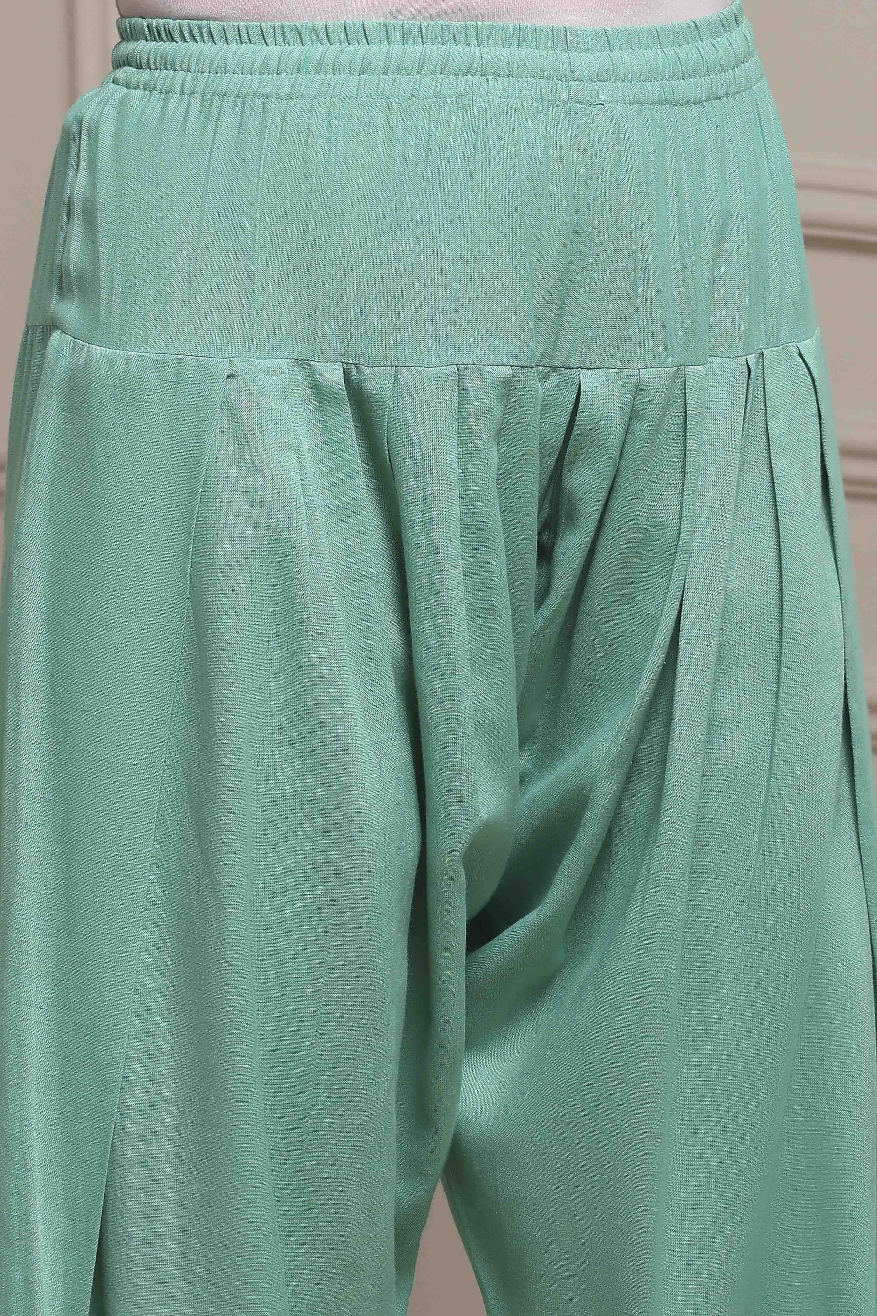 Sea Green Solid Straight Suit Set image number 2