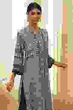 Ecru and Black Printed Straight Kurta image number 6