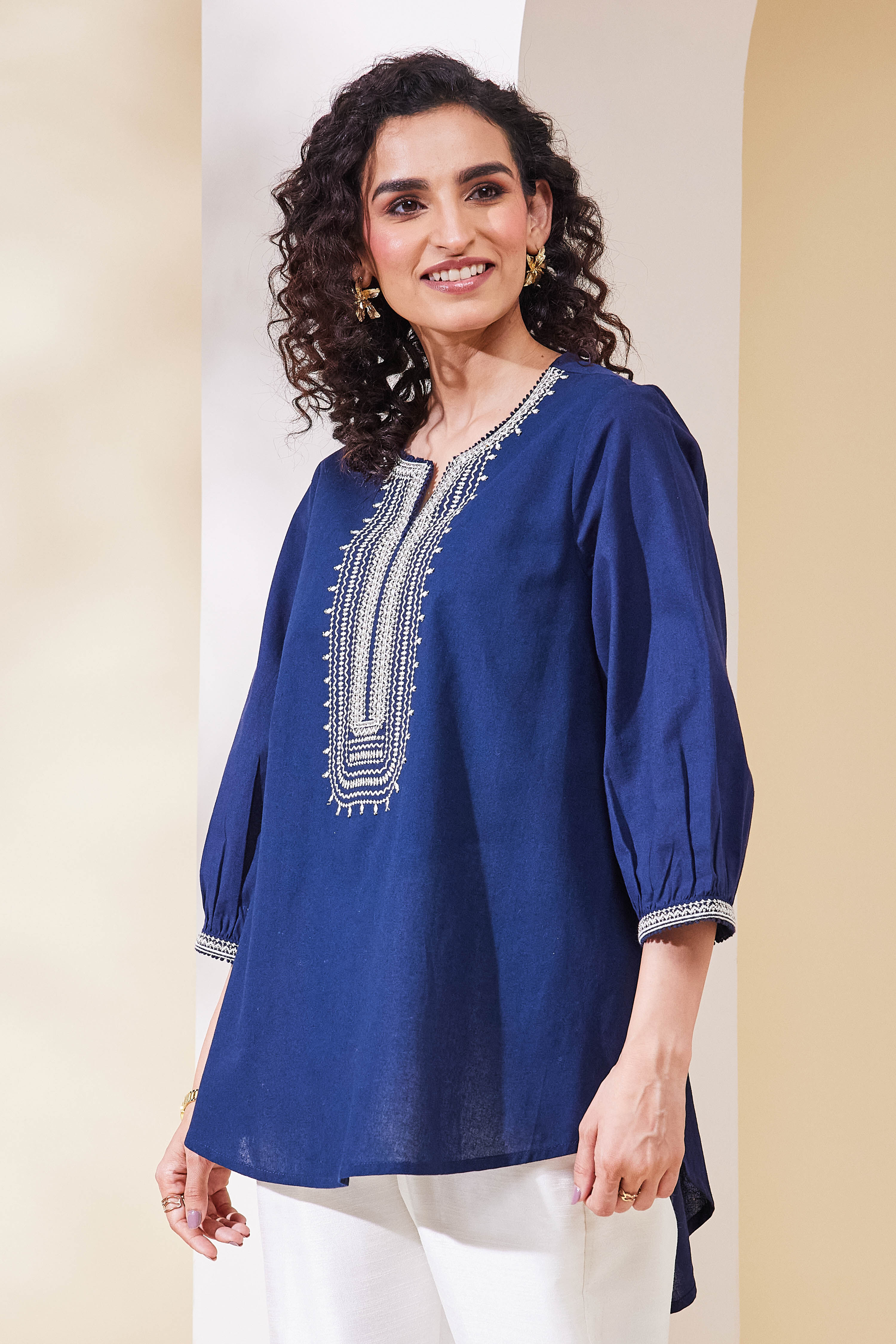 Navy Blue Cotton Yoke Design Straight Kurta image number 3