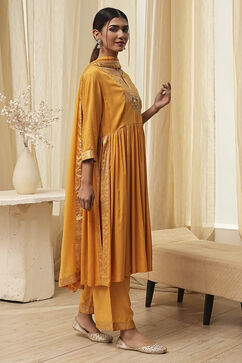 Ochre Yellow Viscose Embellished Gathered Suit Set image number 4