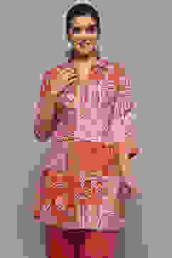 Fuchsia Viscose Straight Printed Short Kurta image number 2