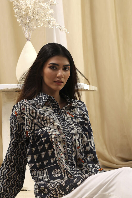 Black Cotton Printed Straight Shirt image number 1