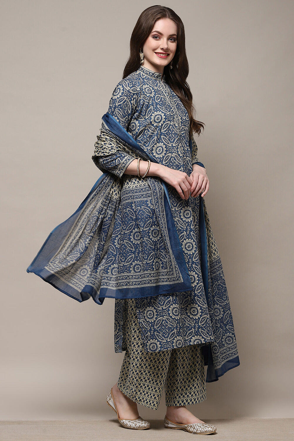 Blue Cotton Floral Screen Printed Unstitched Suit Set image number 7