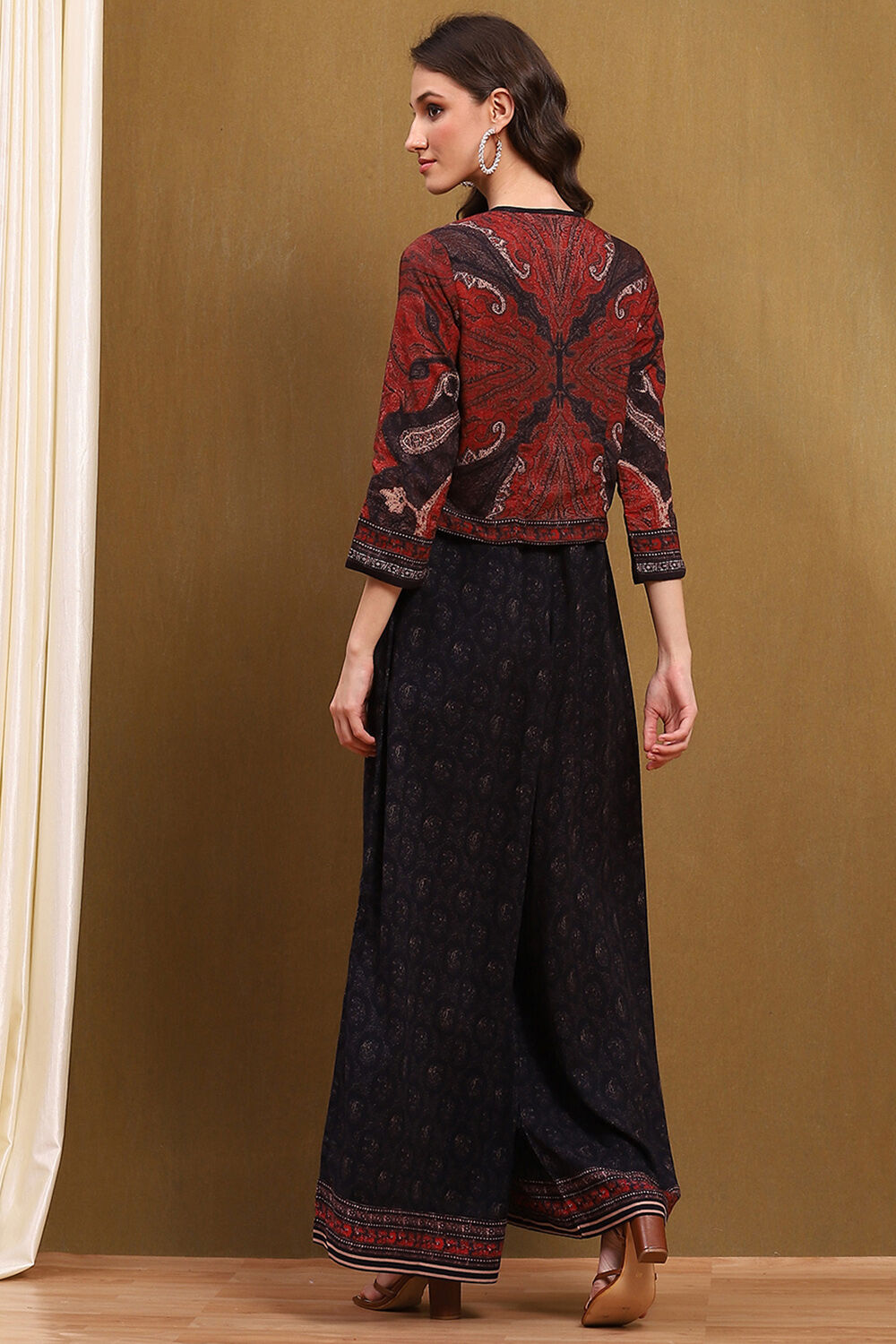 Black Block-Printed Straight Jumpsuit image number 3