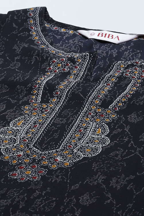 Black Straight Art Silk Short Printed Kurti image number 1