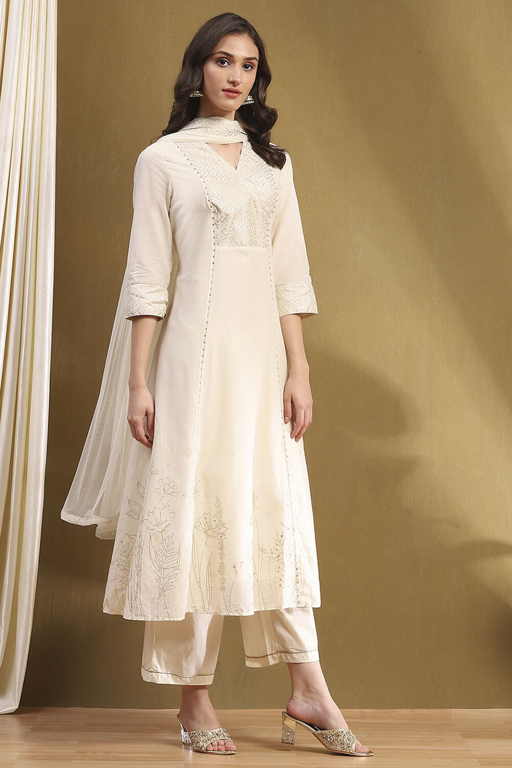 Red Cotton Printed Festive A-Line Suit Set image number 5