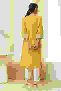 Green Pure Cotton Embroidered Straight Kurta image number 3