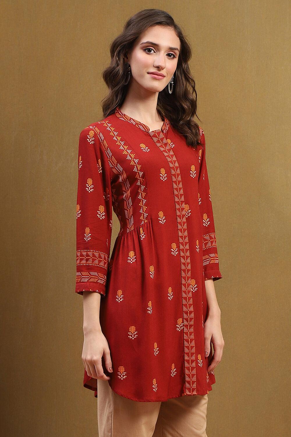 Navy Blue Floral Printed Gathered Short Kurta image number 4