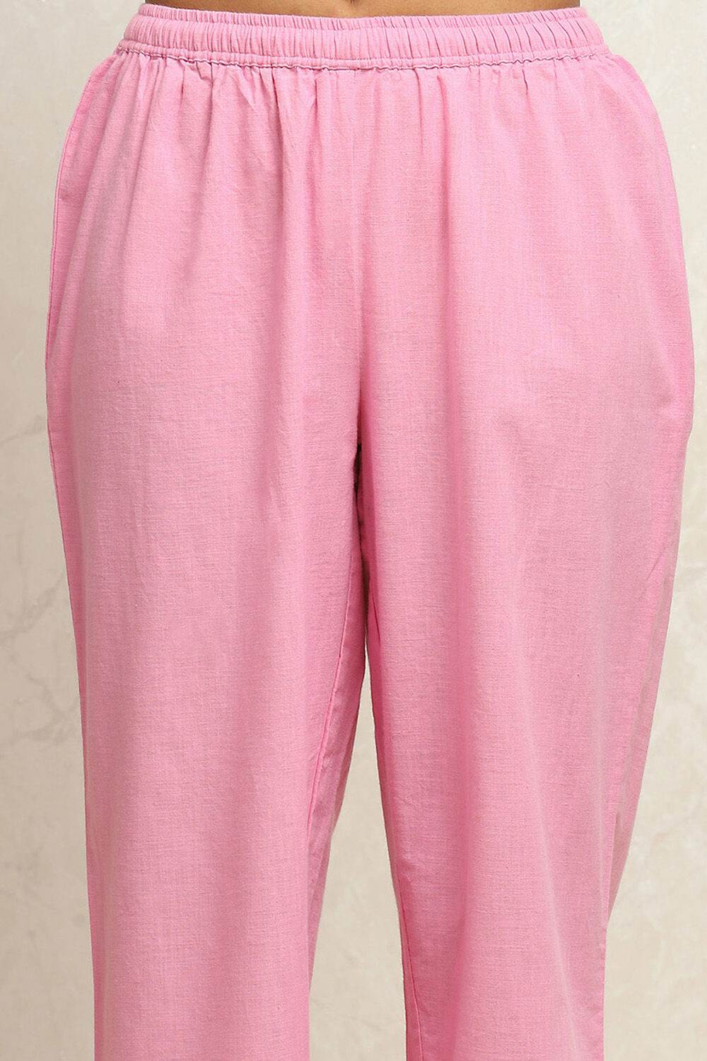 Black and Pink Cotton Printed Straight Suit Set image number 2