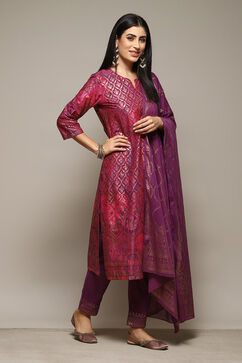 Purple Cambric Straight Printed Kurta Slim Pant Suit Set image number 6