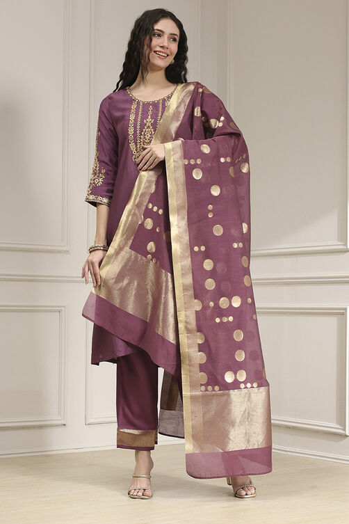 Old Rose Solid Straight Suit Set image number 6