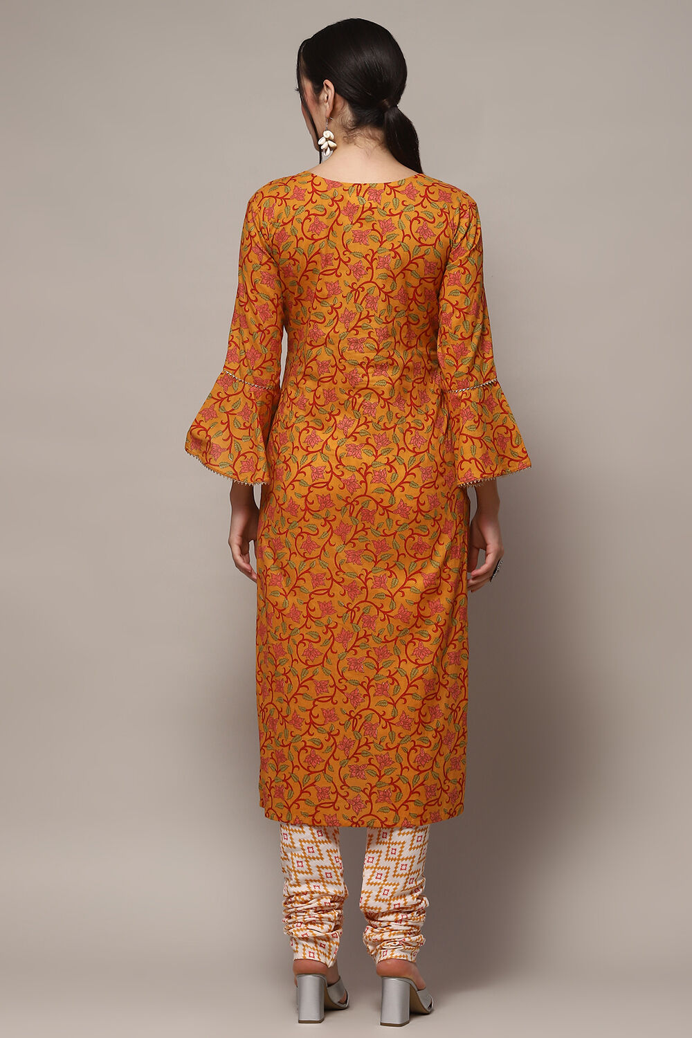 Pink Cotton Unstitched Suit set image number 6