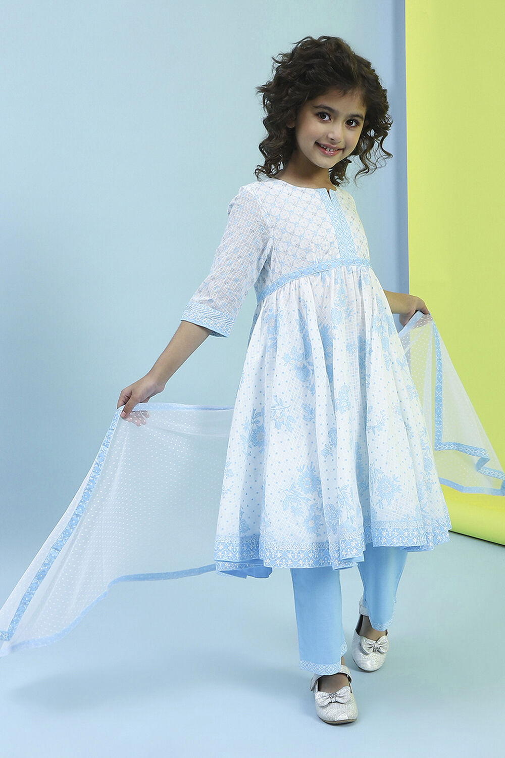 White and Blue Cotton Printed Gathered Suit Set image number 0