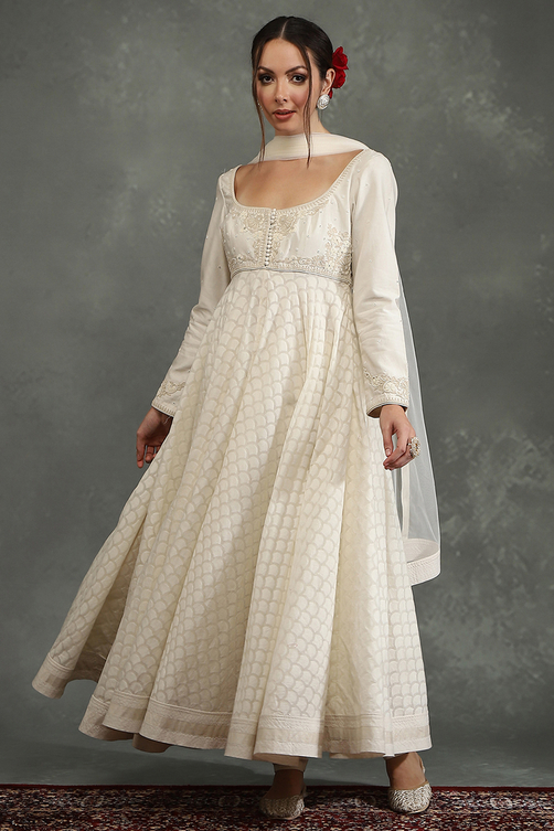 Anarkali_New_Year_Dress