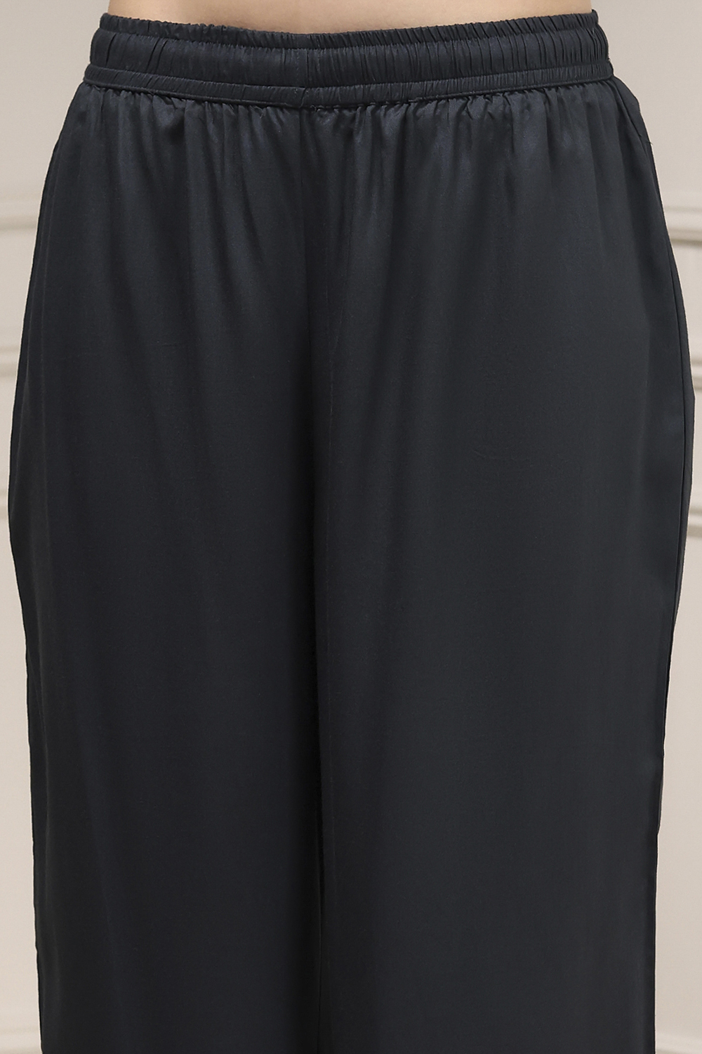 Charcoal Printed Straight Suit Set image number 2