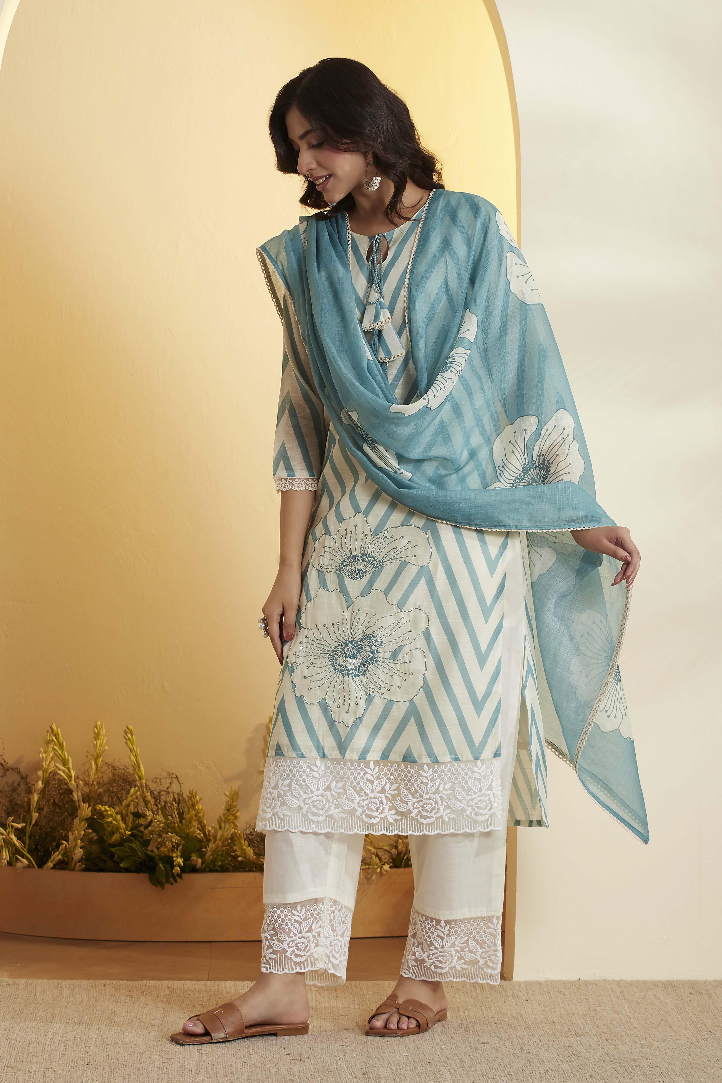 Sea Green Printed Poly Linen Floral Kurta Set image number 3