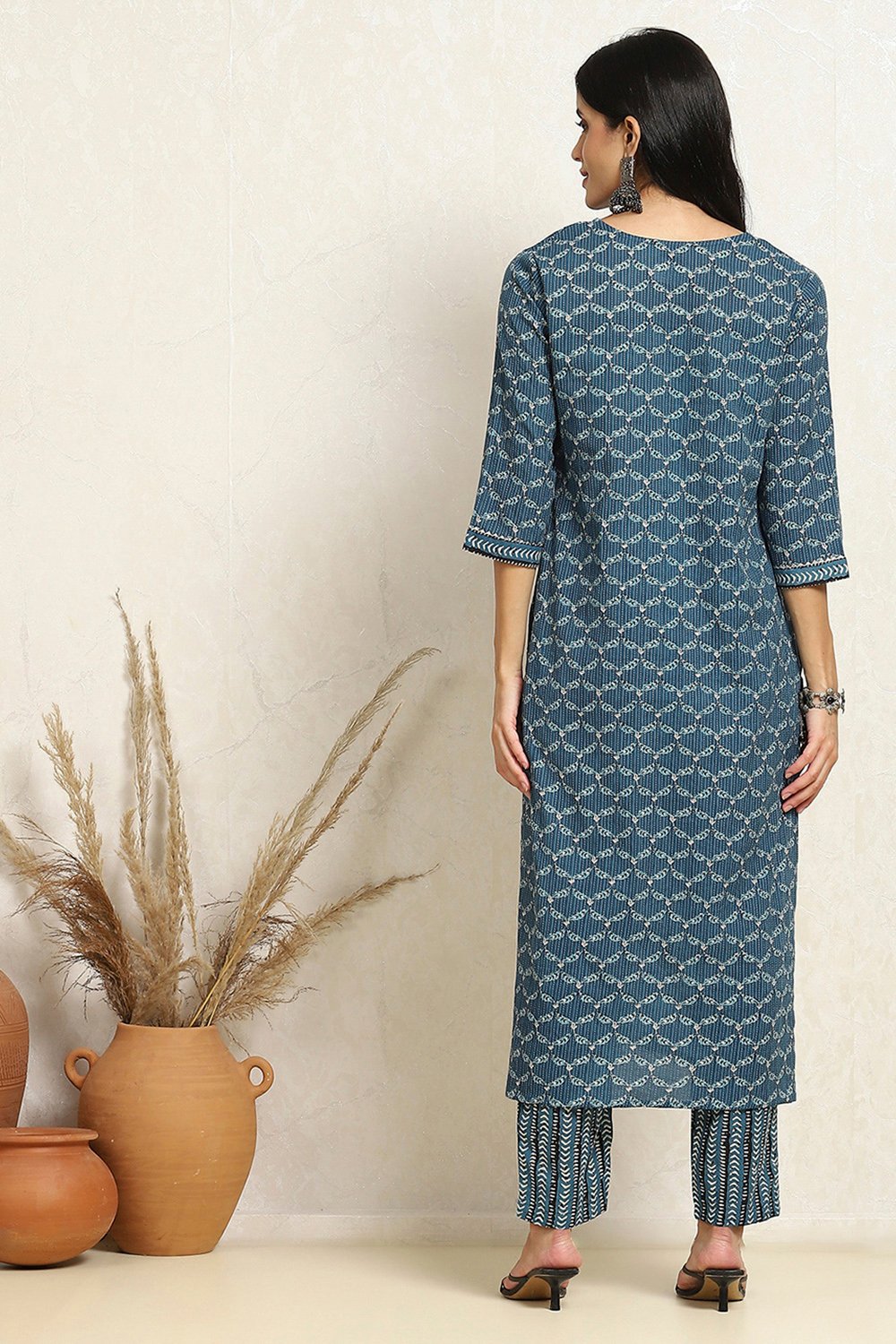 Green Cotton Printed Unstitched Suit Set image number 5