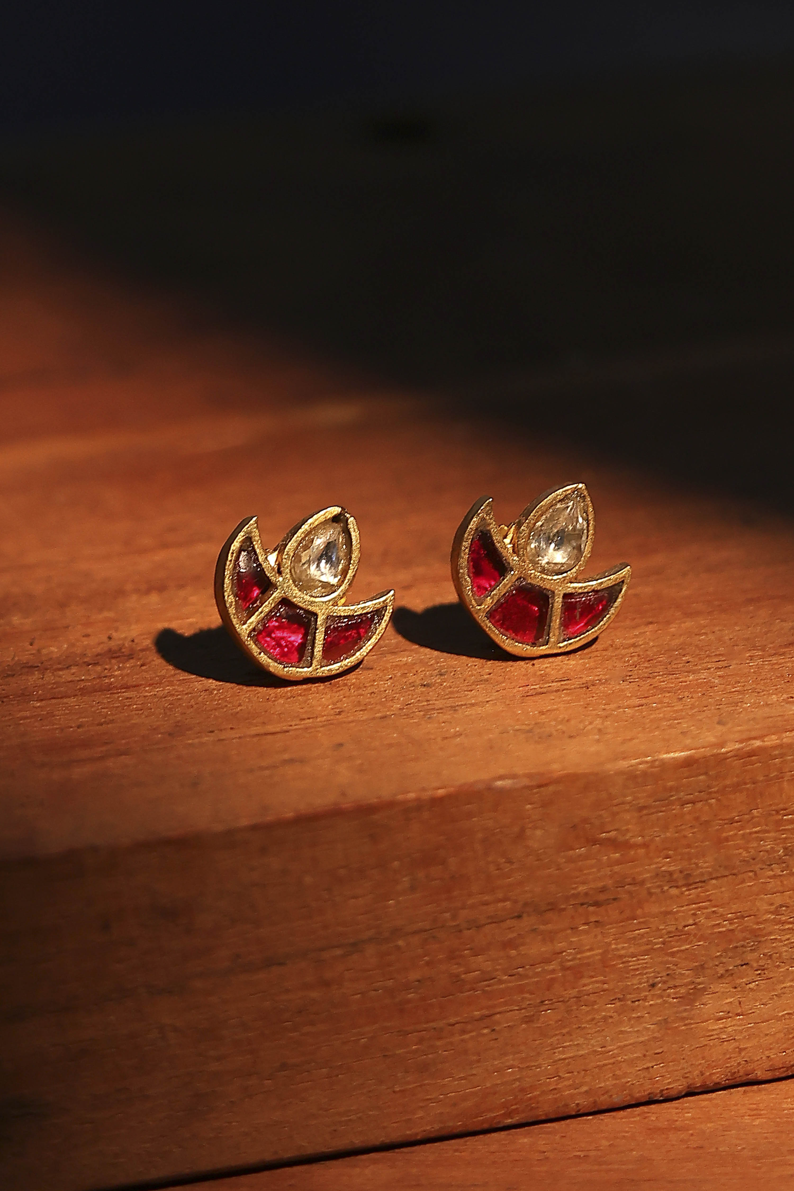 Multicolor Brass Studs image number 0