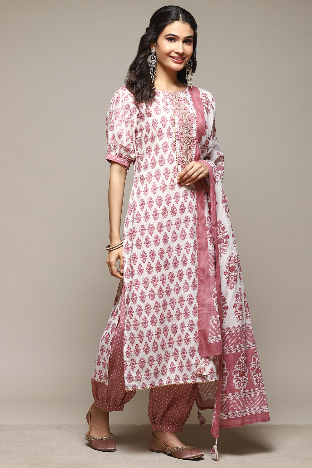 White Cotton Unstitched Suit Set image number 7