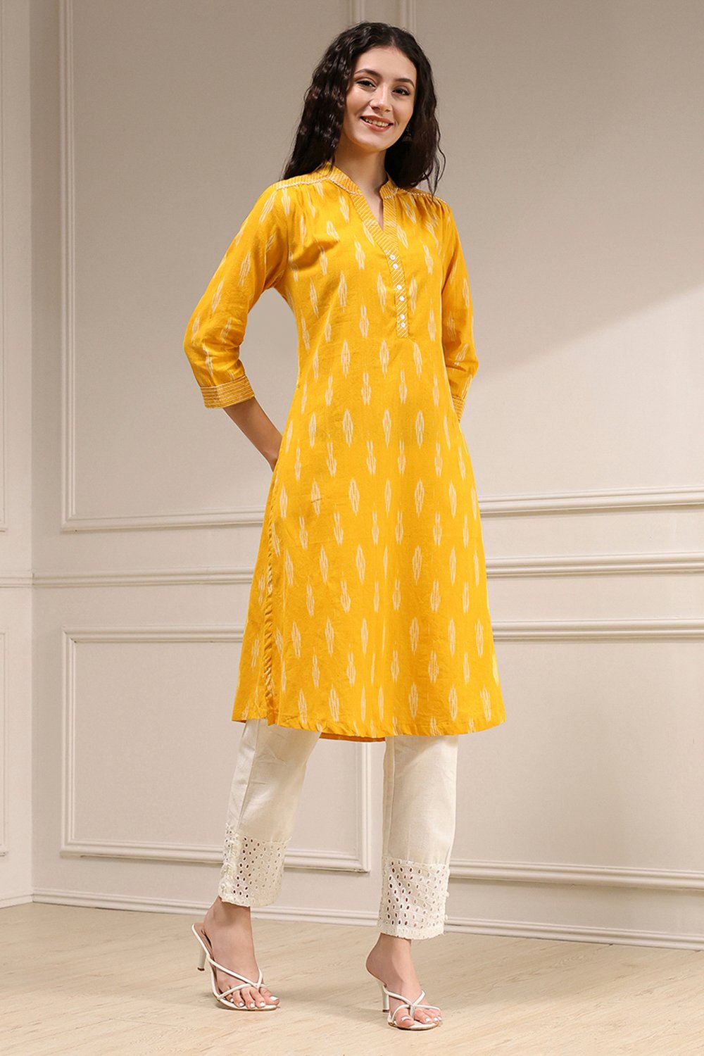 Yellow Cotton Straight Yarndyed Kurta image number 4
