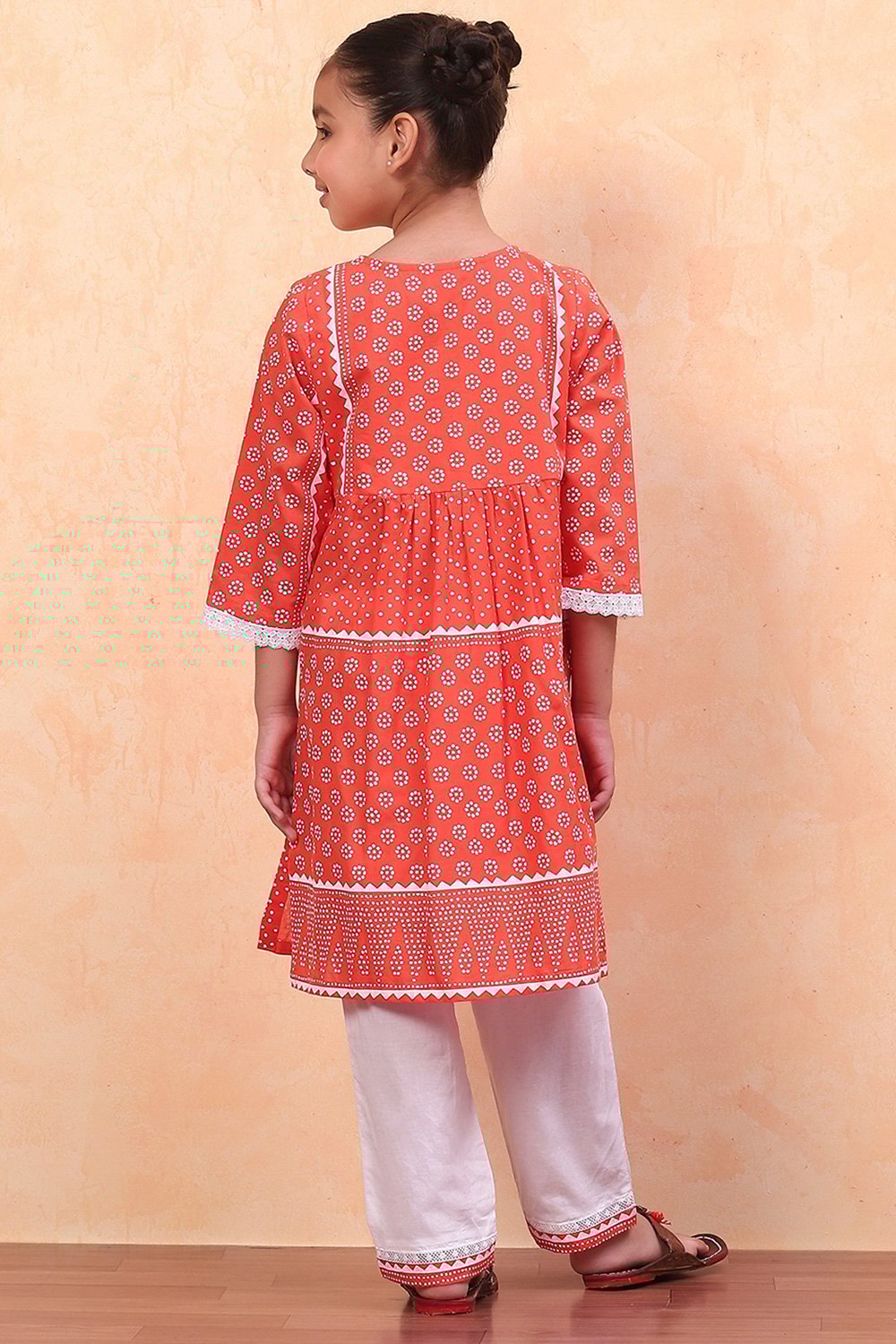 Orange and White Cotton Printed Straight Kurta Set image number 4