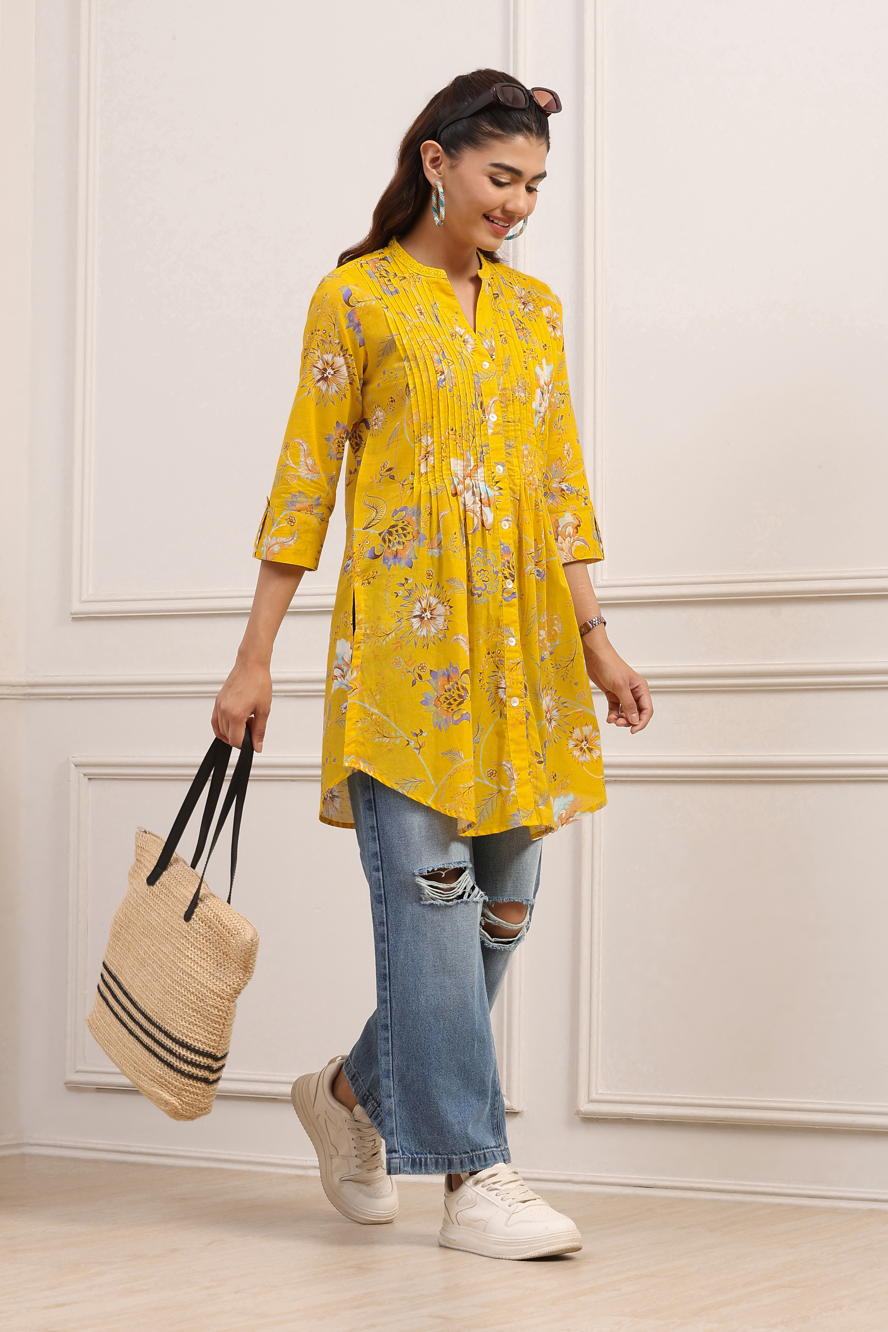 Yellow Rayon Straight Kurti image number 0