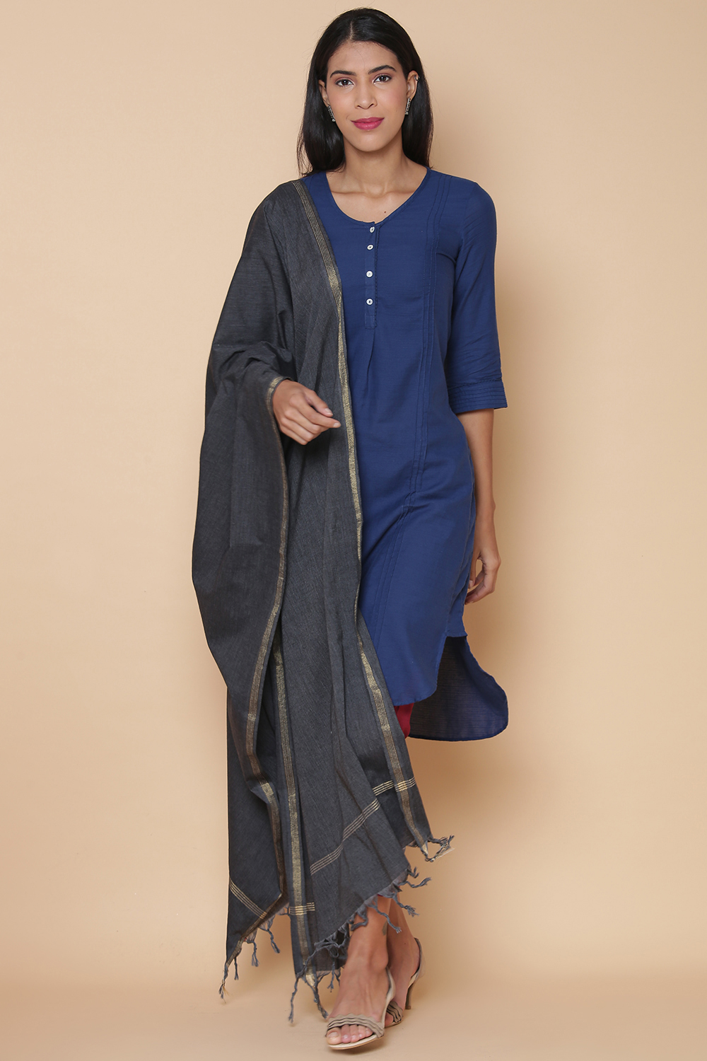 Charcoal Metallic Cotton Solid Dupatta image number 3