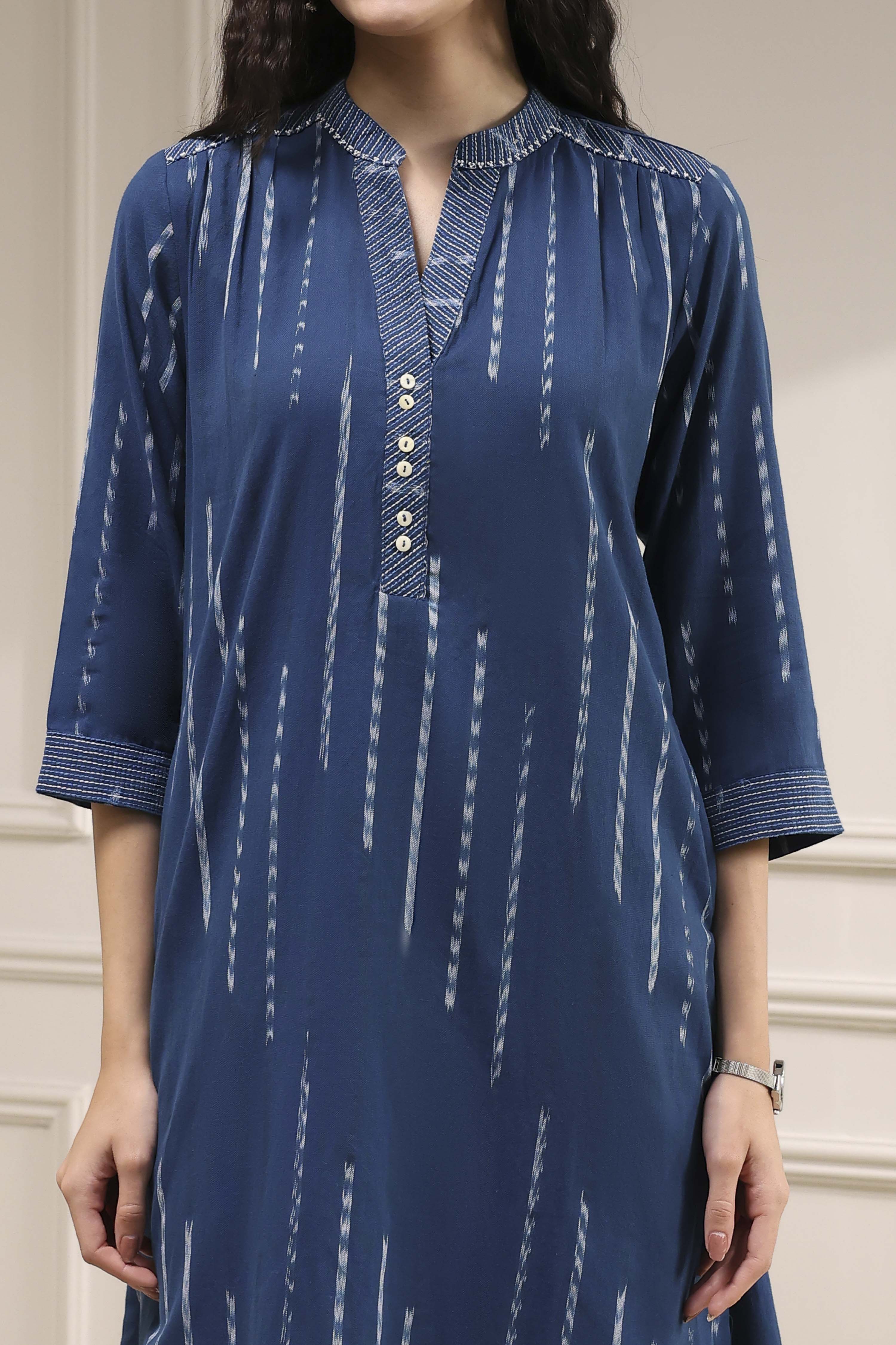 Blue Cotton Ikat Straight Kurta image number 1