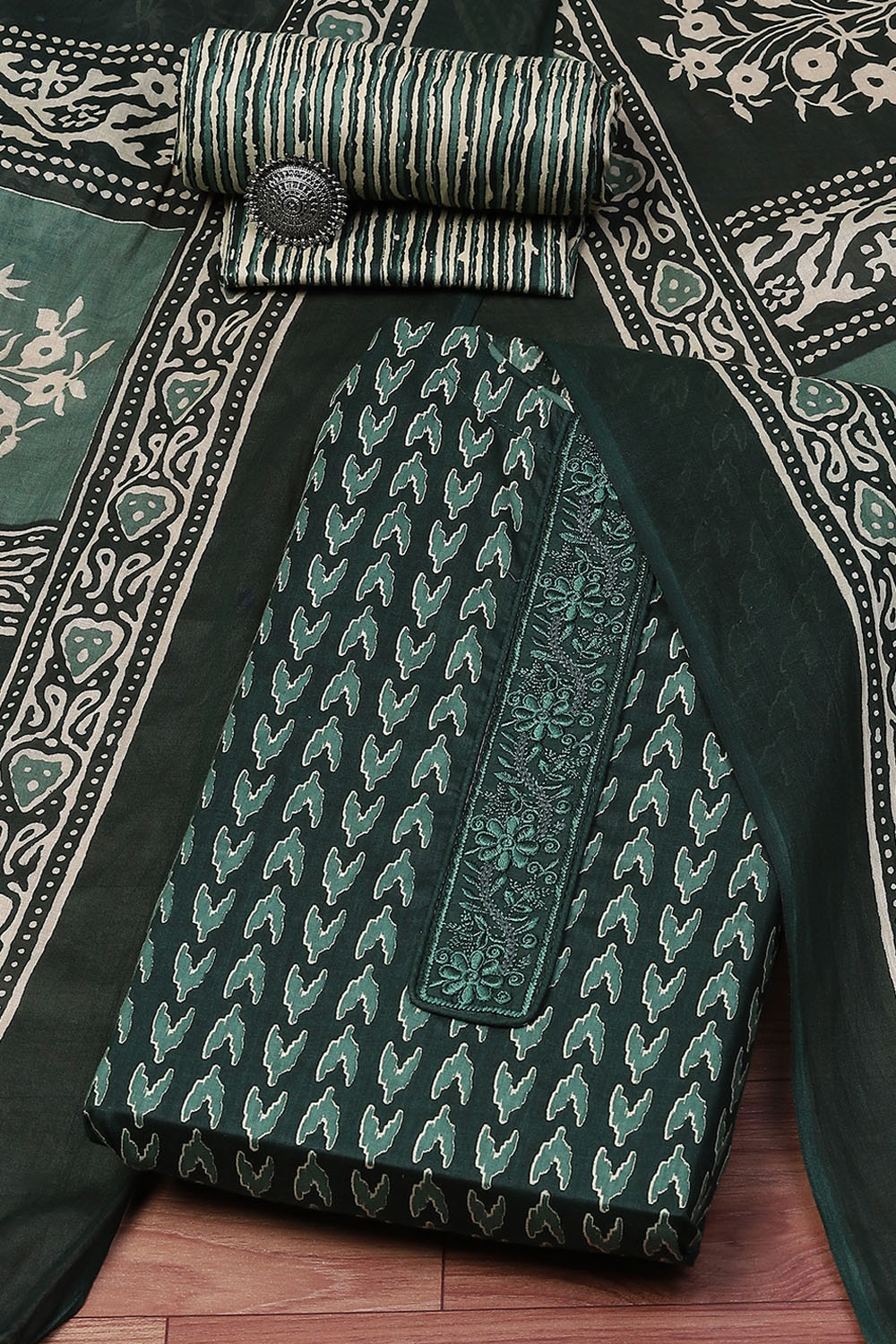 Green Cotton Screen Printed Unstitched Suit Set image number 0