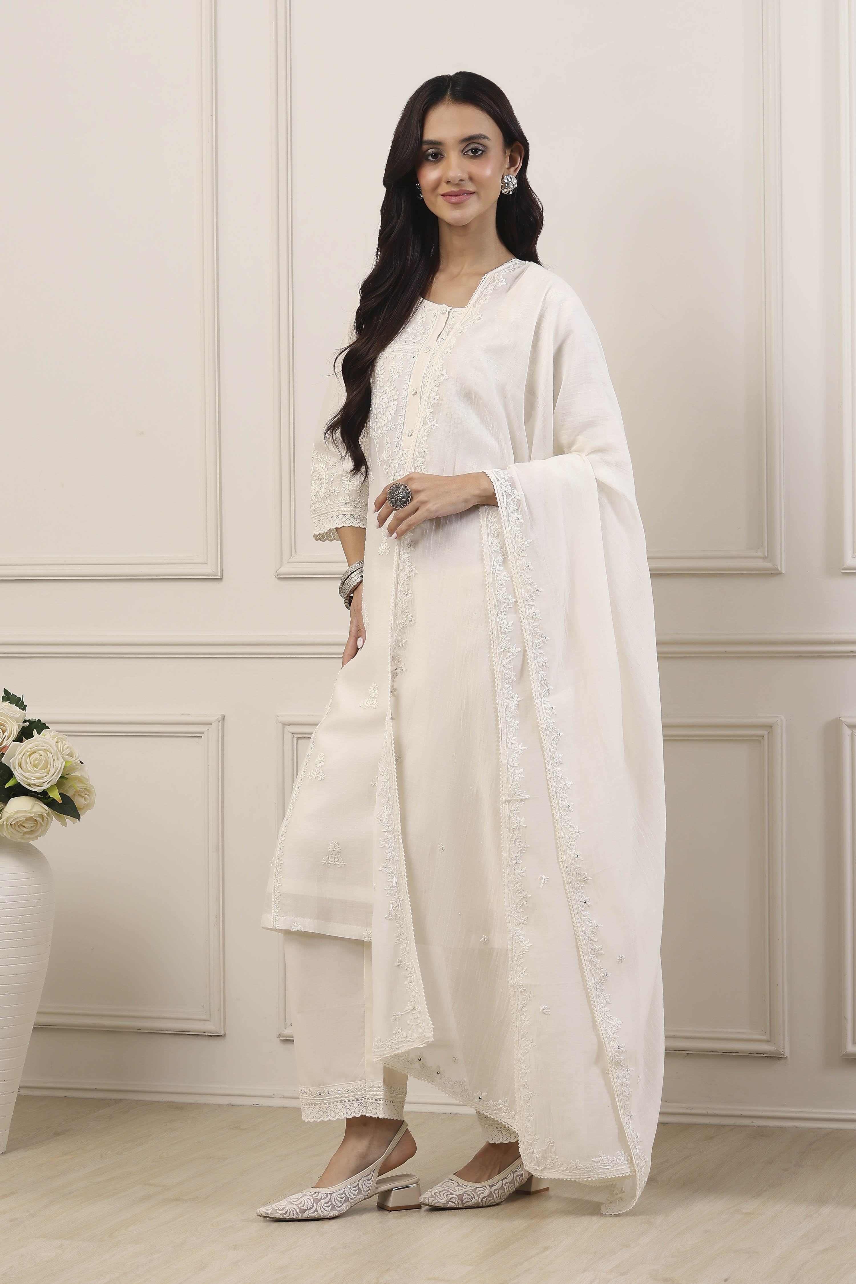 Black Silk Chanderi Straight Suit Set image number 4