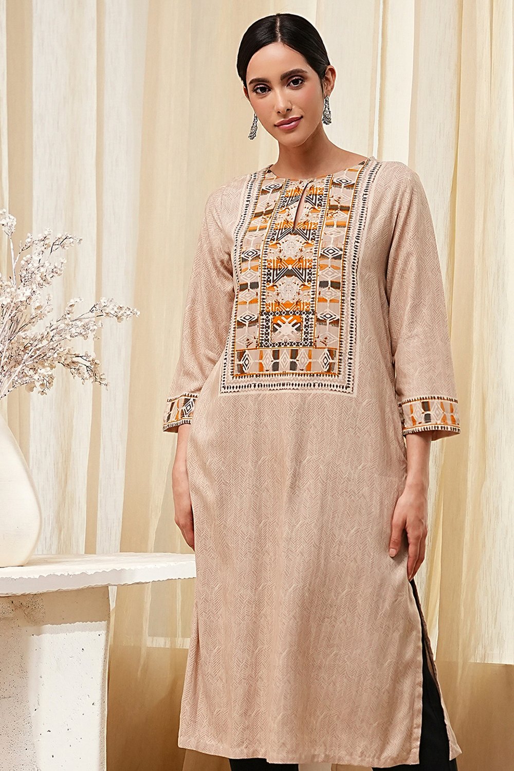 Beige Printed Straight Kurta image number 1