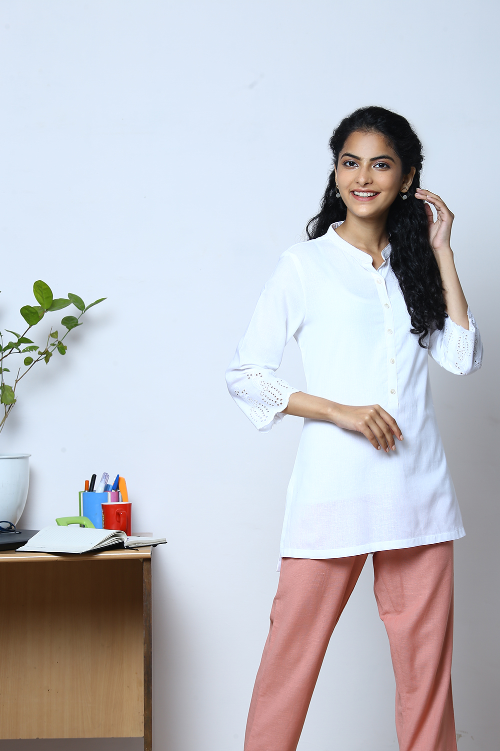 Black Cotton Flax Solid Kurti image number 2