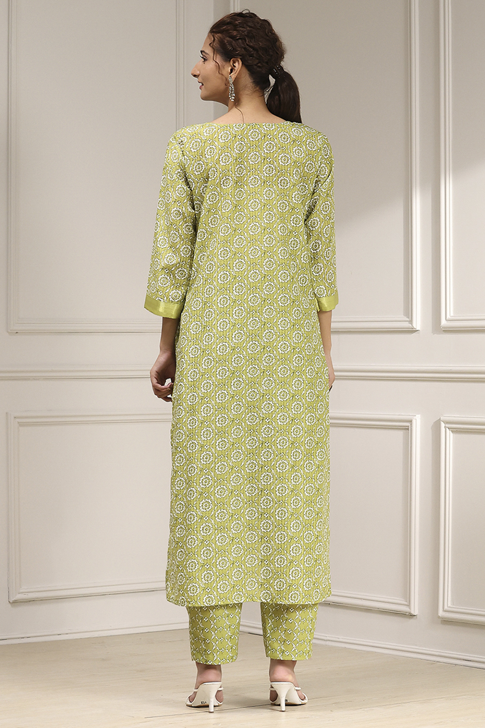 Green Cotton Digital Print Unstitched Suit Set image number 5