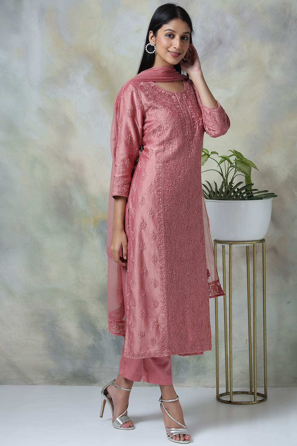 Onion Pink Cotton Silk Straight Kurta Pant Suit Set image number 6