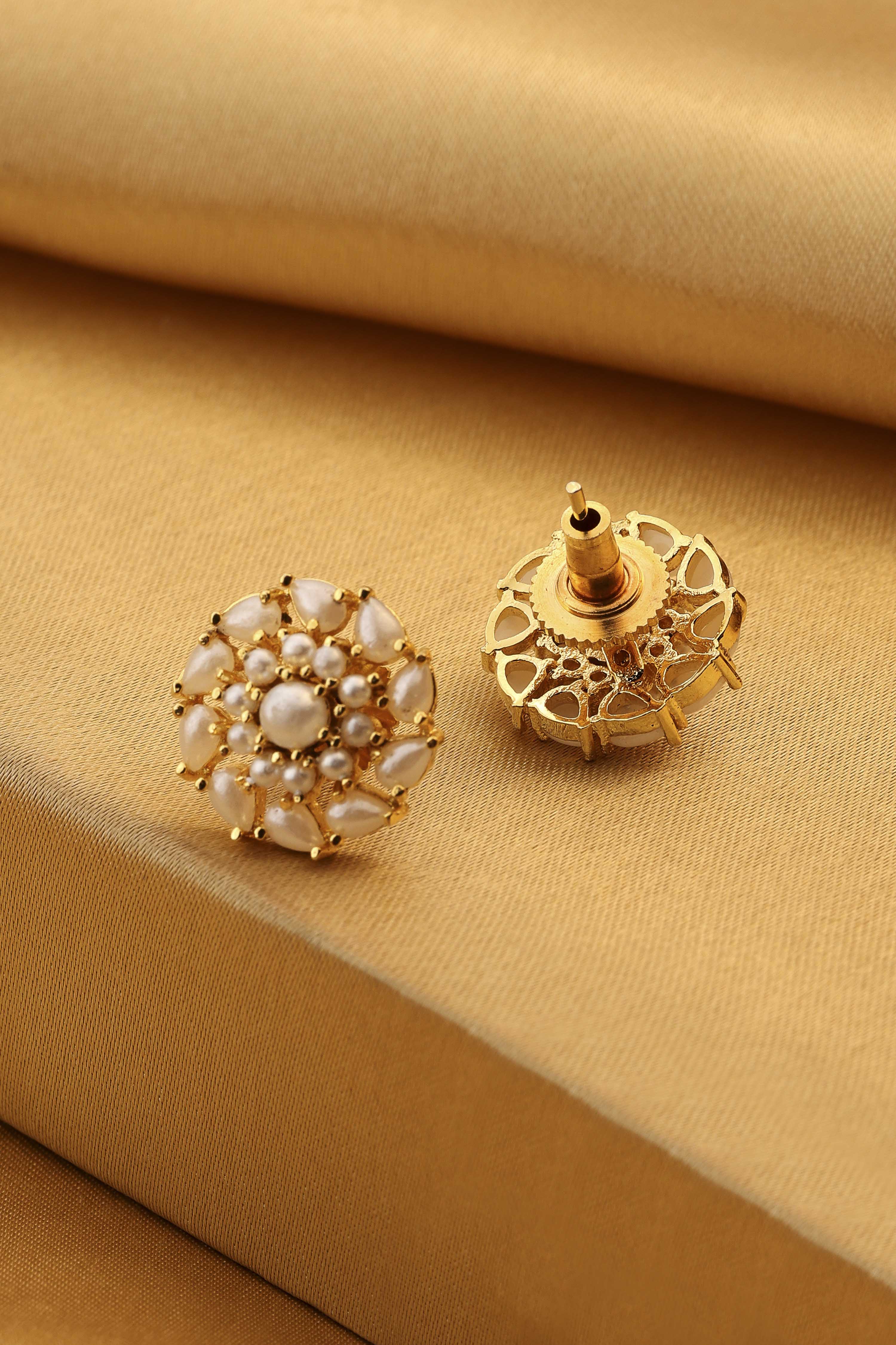 Pearl Brass Gold-Plated Cluster Stud Earrings image number 2