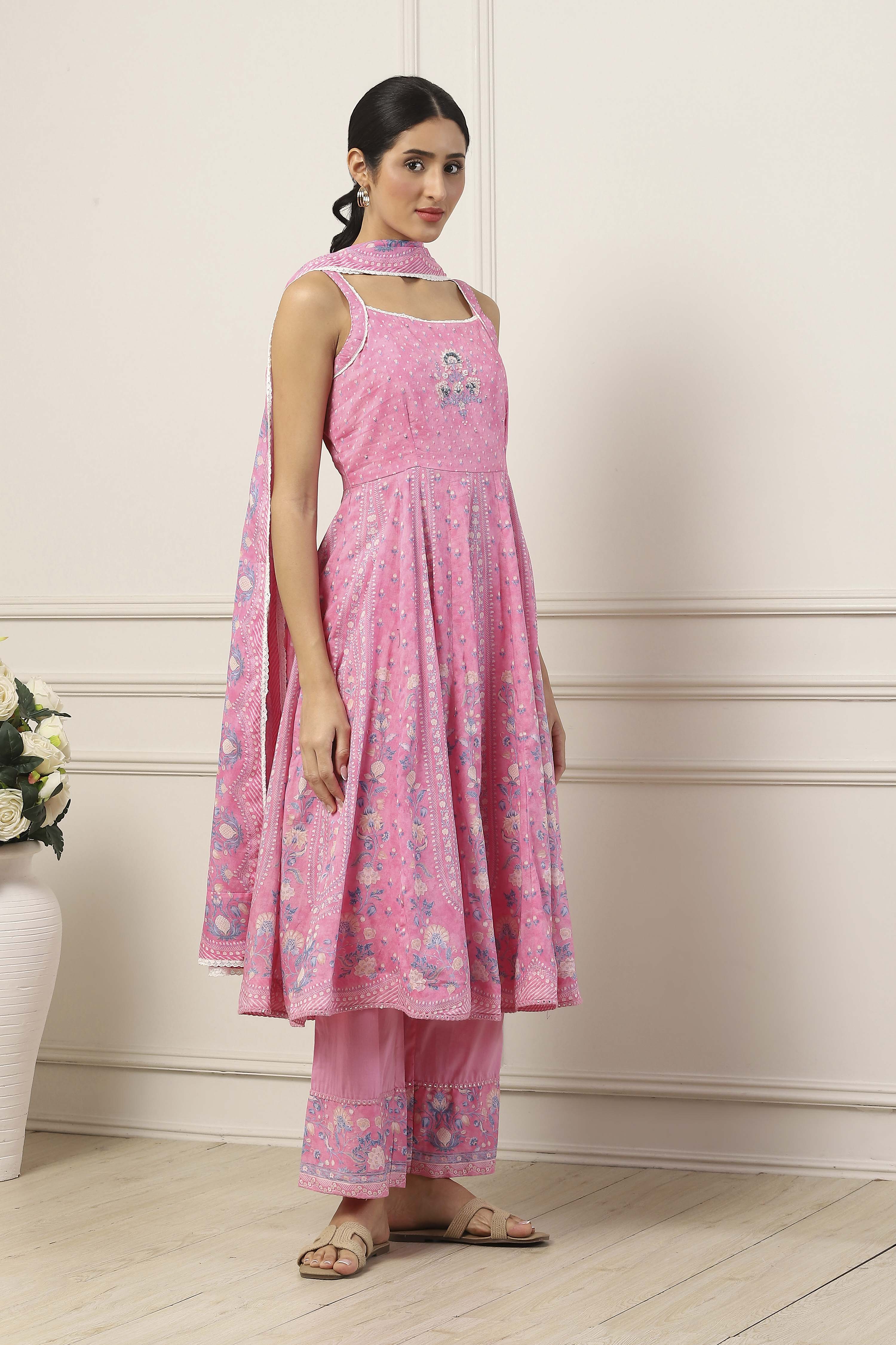 Pink Cotton Floral Printed Kalidar Suit Set image number 4