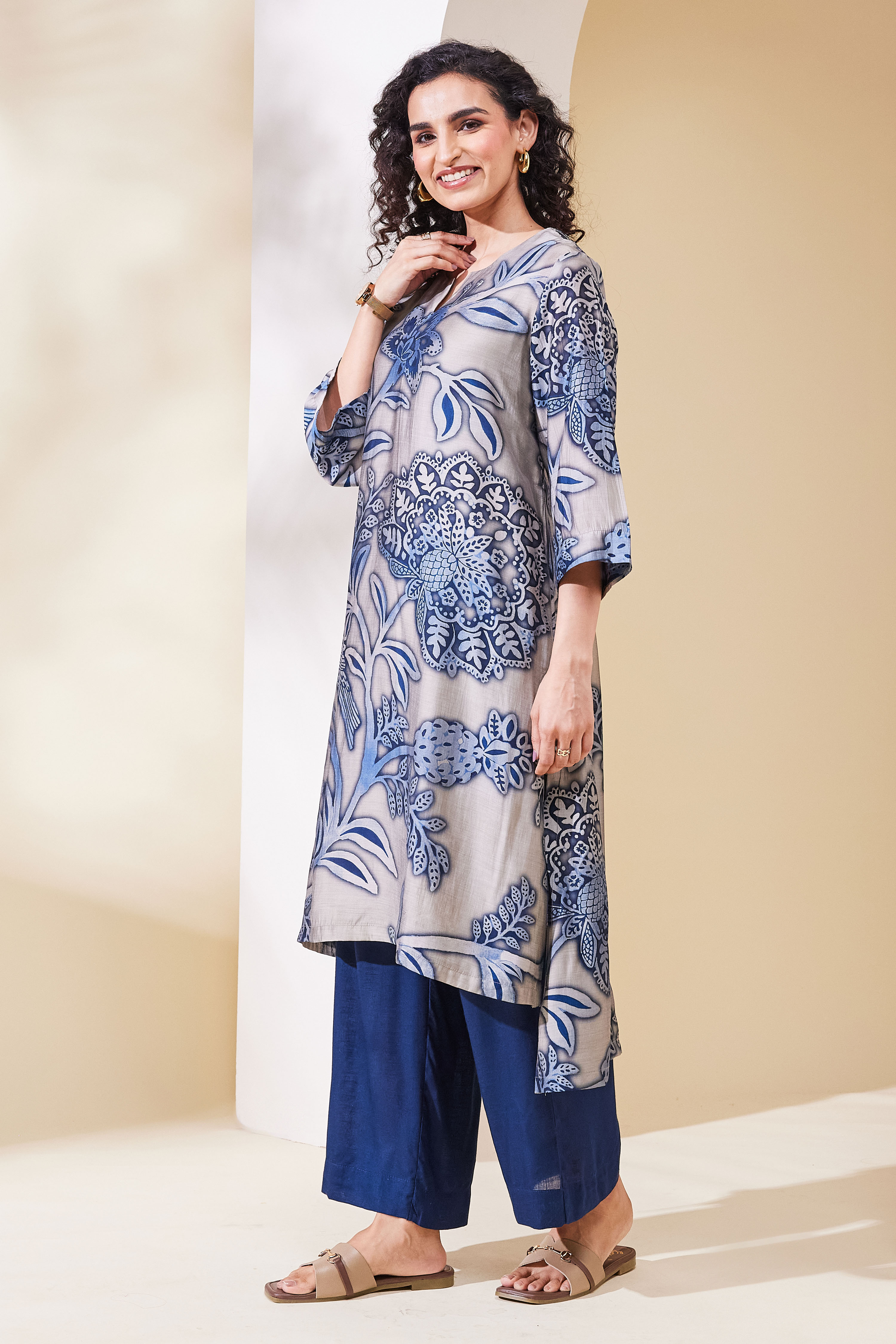 Blue Viscose Blend Straight Kurta Pants Set image number 3