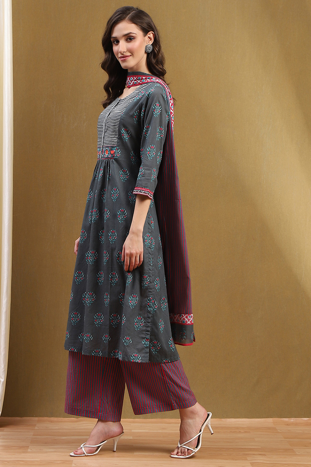 Teal Cotton Printed Straight Suit Set image number 3