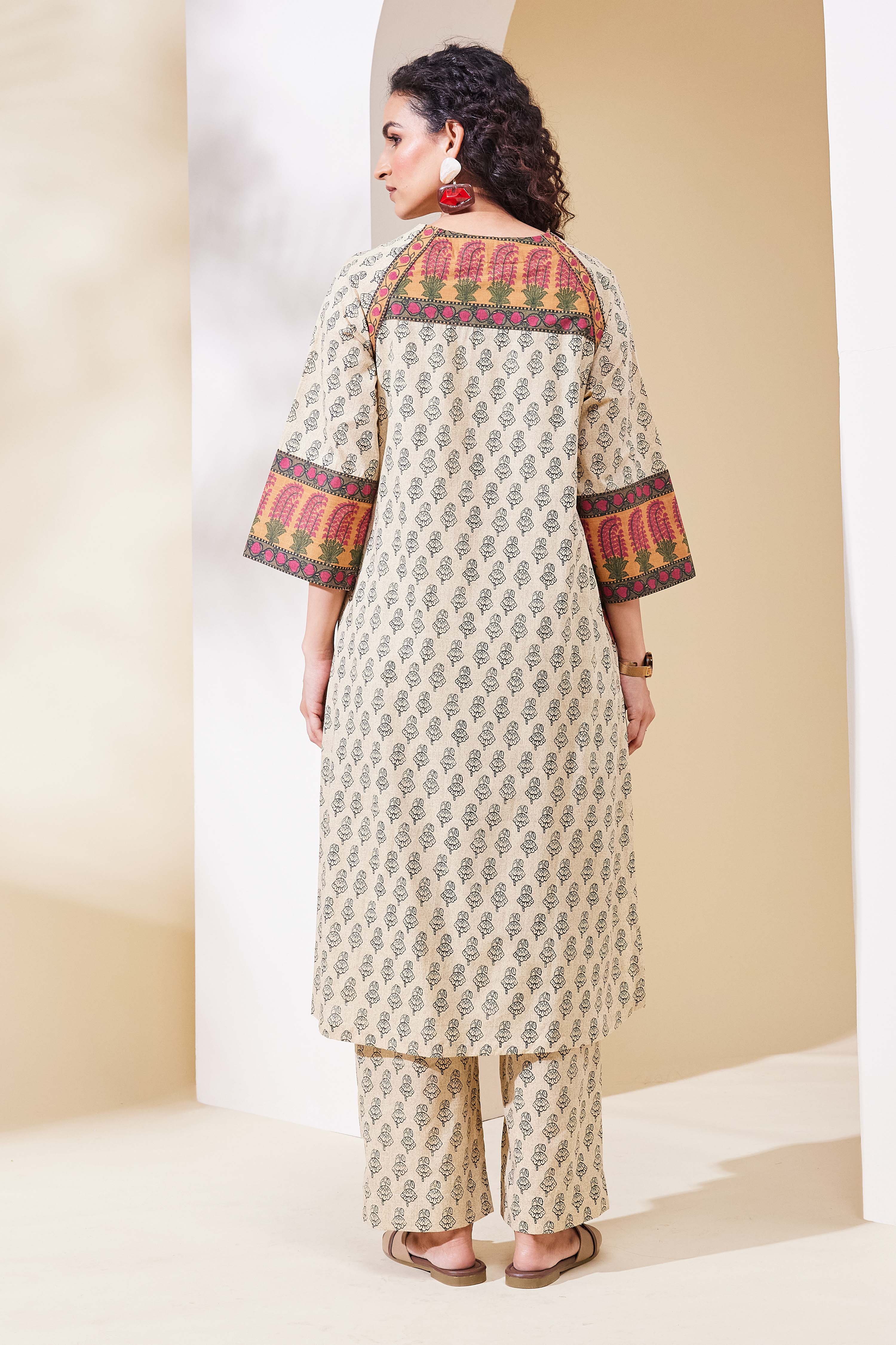 Beige Cotton Straight Suit Set image number 4