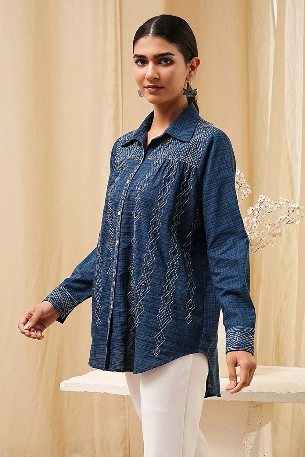 Blue Cotton Blend High-Low Straight Shirt image number 2